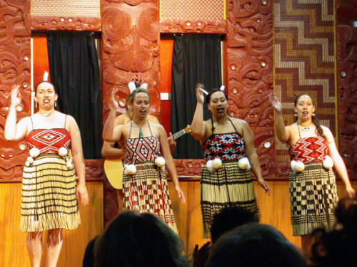 DSCN0993 - Rotorua (NZ Maori Arts  Crafts Institute)