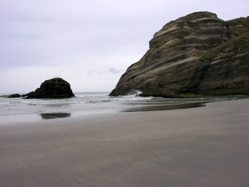 185 Wharariki Beach DSCN1982